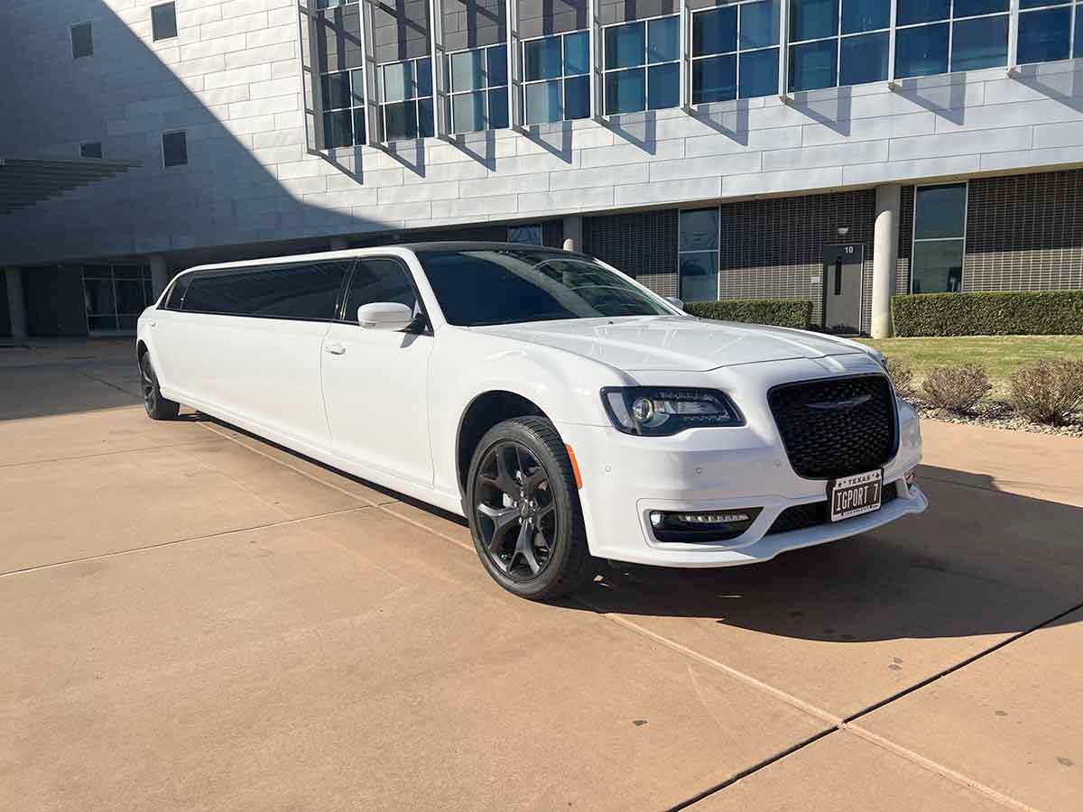 Chrysler Limo 300 Rental Dallas