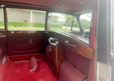 Rolls Royce Phantom V Limo White